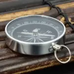 Bússola Portátil de Alumínio - Imagem 2