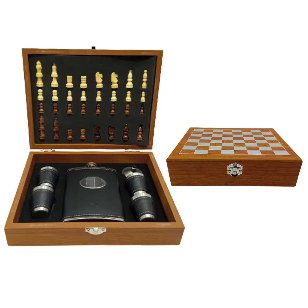 7908045104727-1000x1000.jpg KIT FRASCO P/ BEBIDA 6 OZ 175ML C/ JOGO DE XADREZ. - Imagem 1