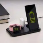 Estação de carregamento 3 em 1 para celular, iwatch e fones de ouvido